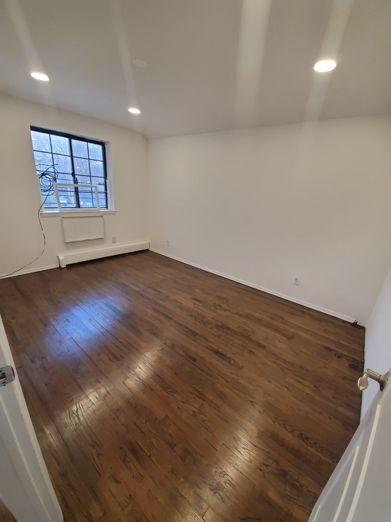 81-18 138th Street - Photo 9