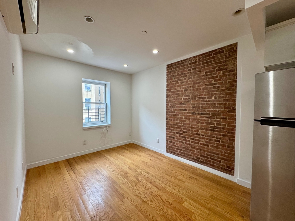 255 West 139th Street - Photo 3