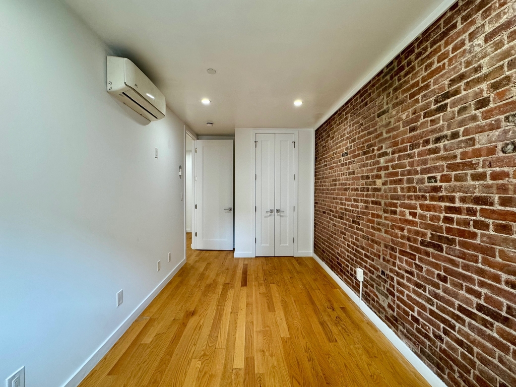 255 West 139th Street - Photo 5