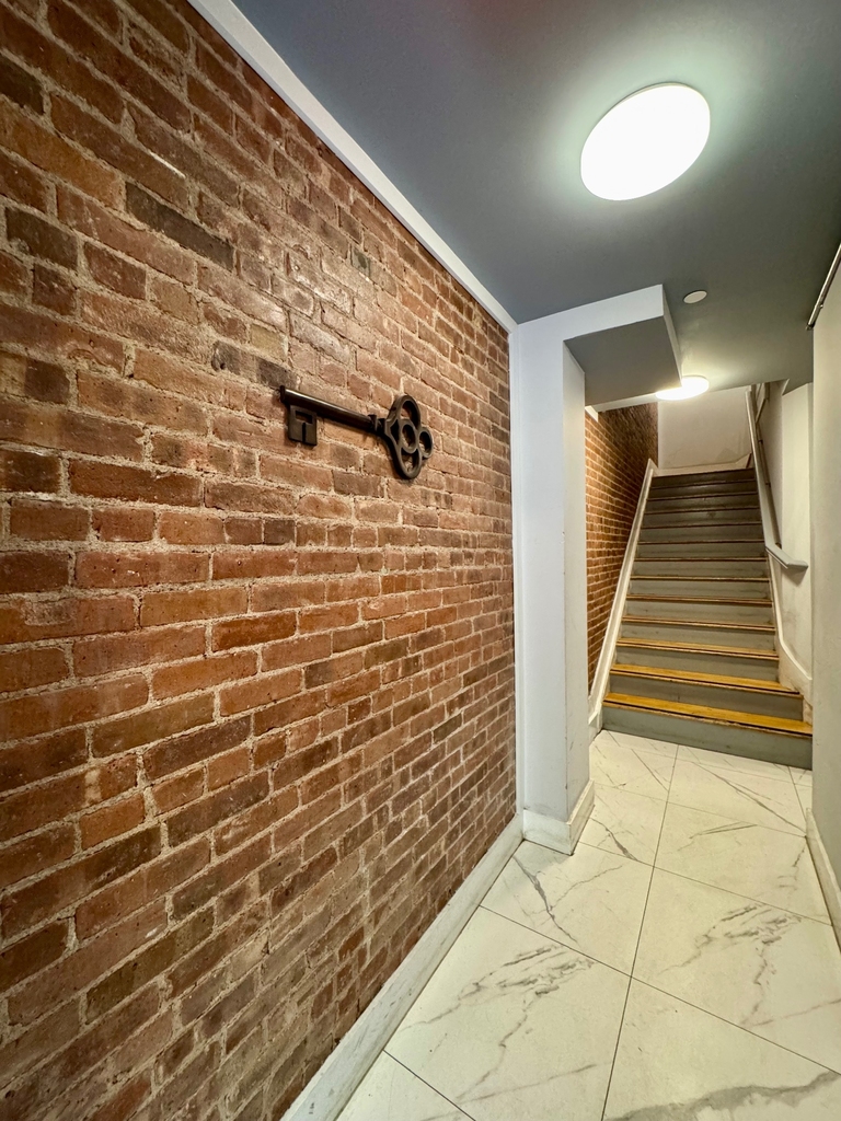 255 West 139th Street - Photo 19