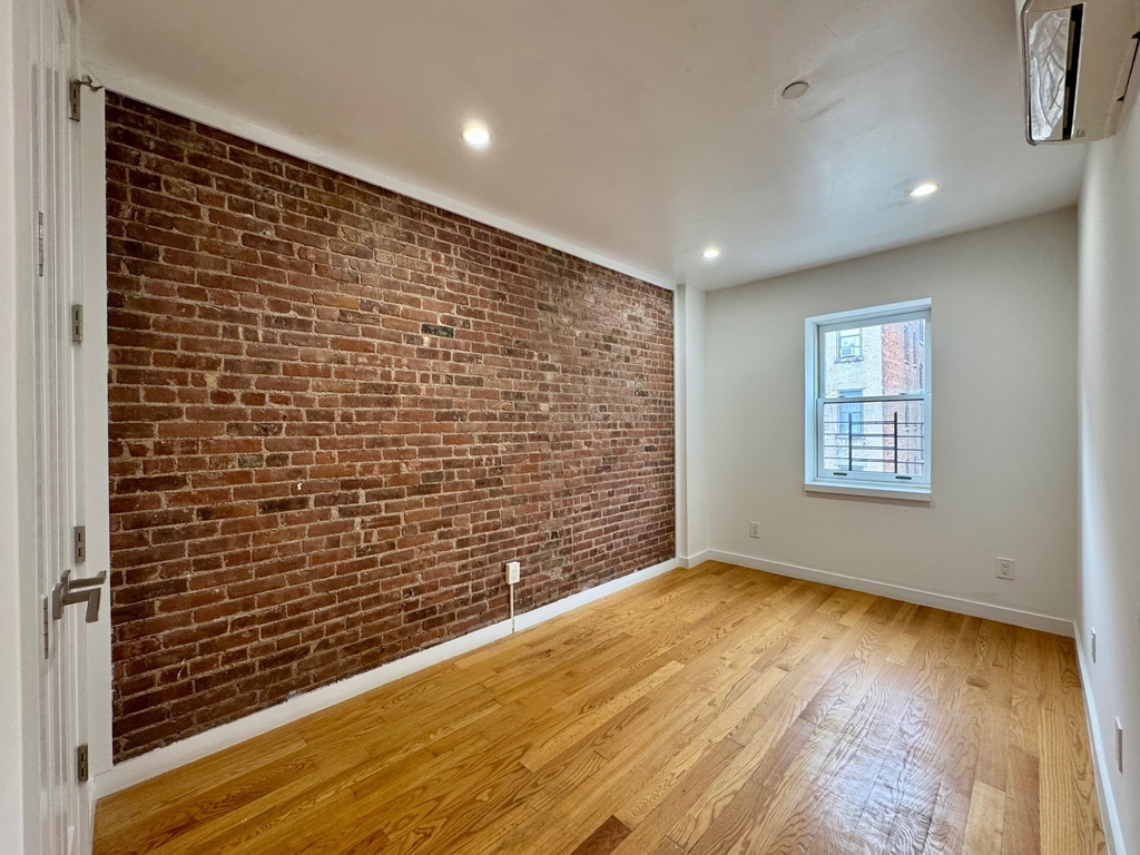 255 West 139th Street - Photo 6
