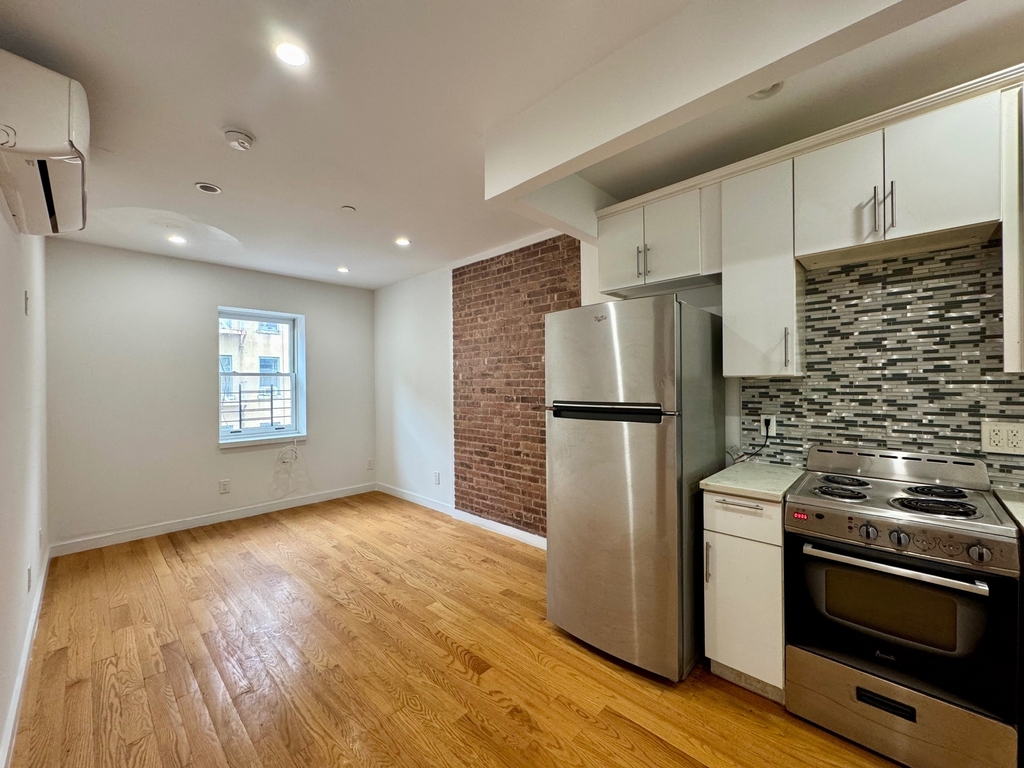 255 West 139th Street - Photo 2