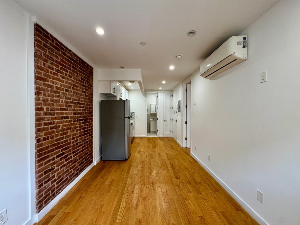 255 West 139th Street - Photo 9