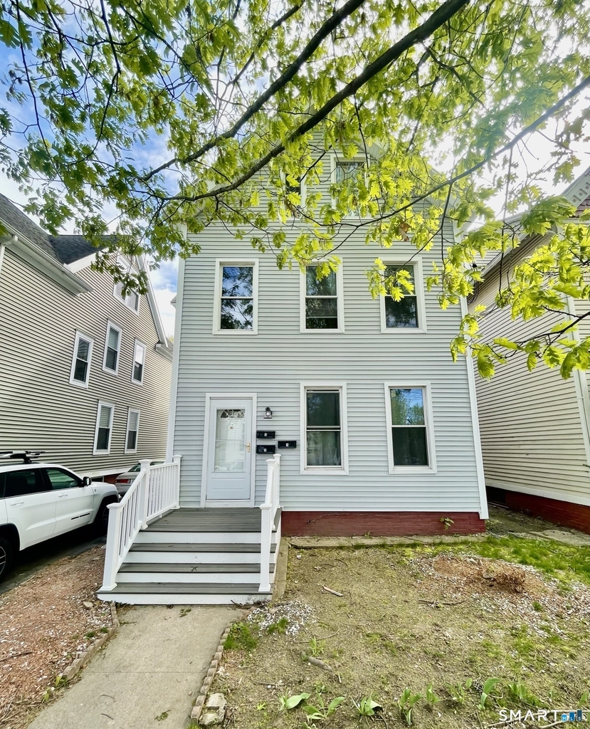 84 Lawrence Street - Photo 0