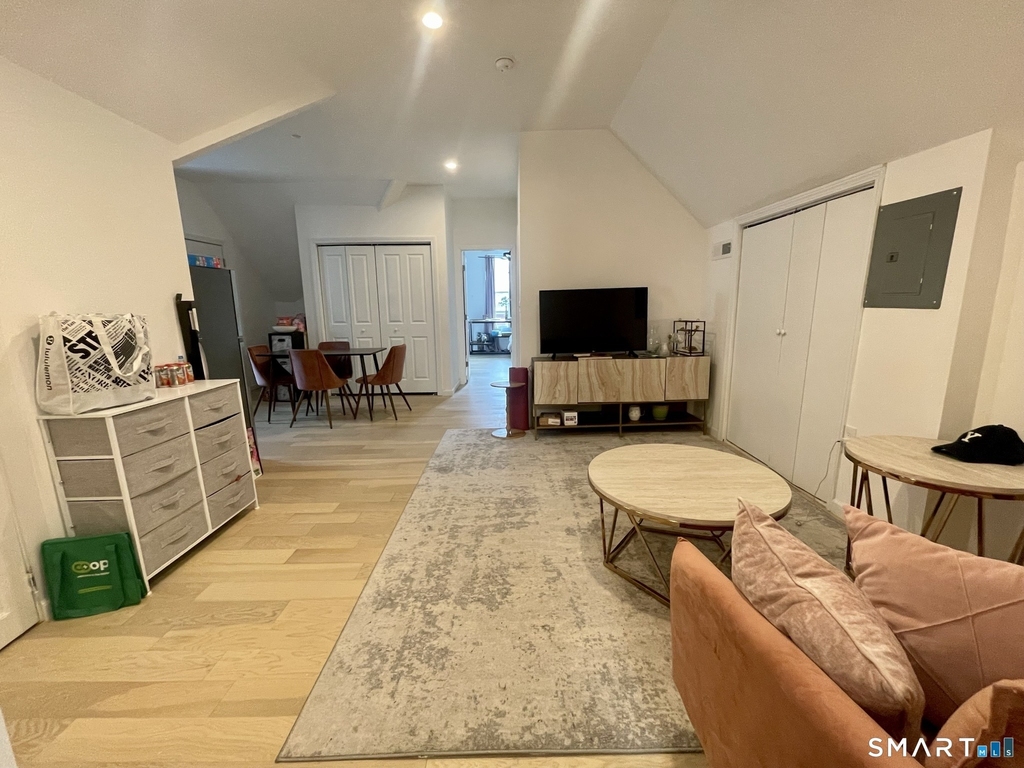 84 Lawrence Street - Photo 5
