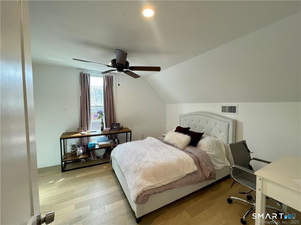 84 Lawrence Street - Photo 9