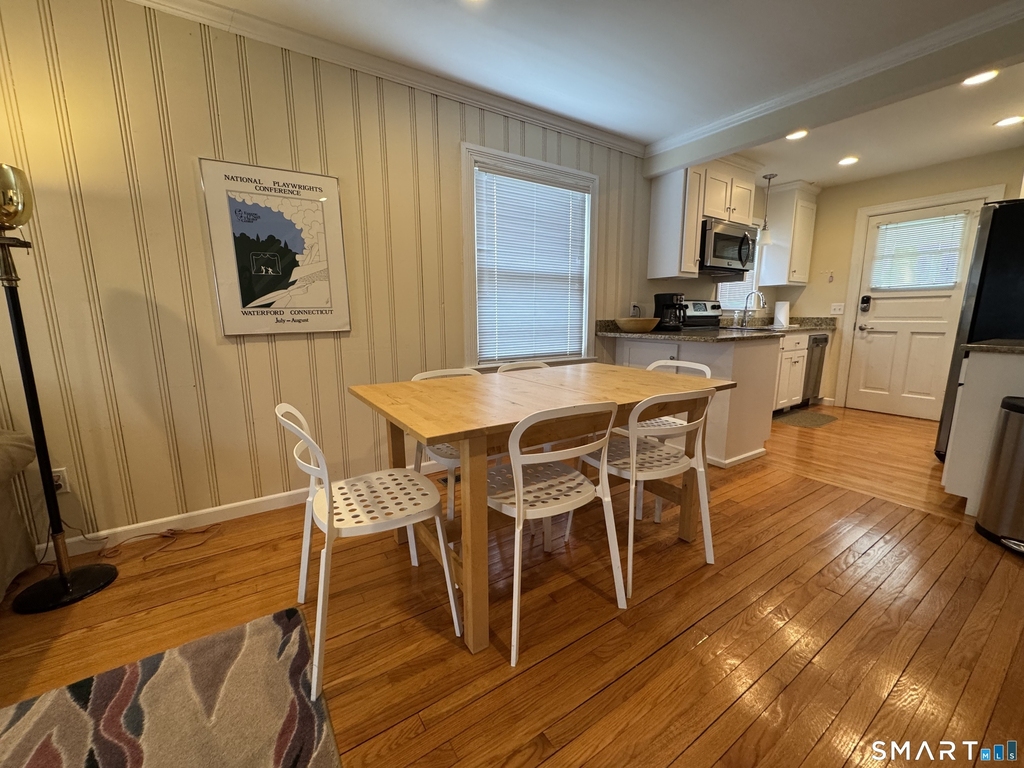 42 Parkway - Photo 4