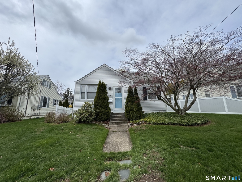 42 Parkway - Photo 0