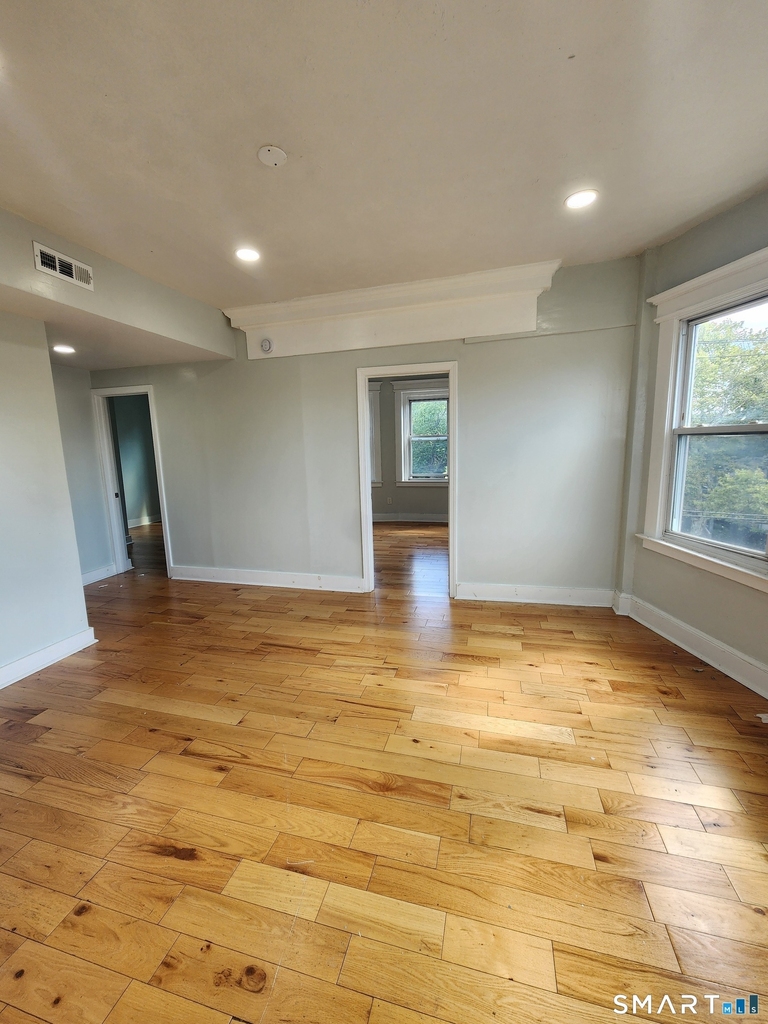 648 Ferry Street - Photo 9