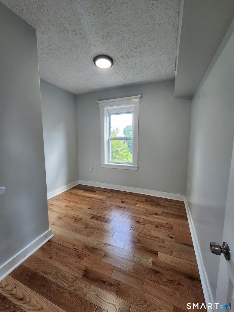 648 Ferry Street - Photo 11