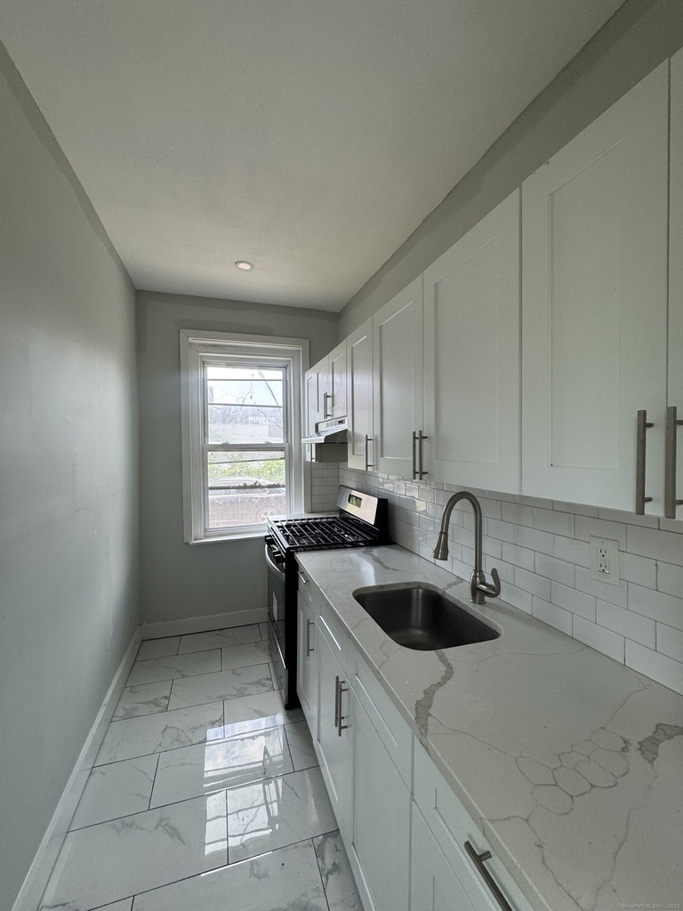648 Ferry Street - Photo 1