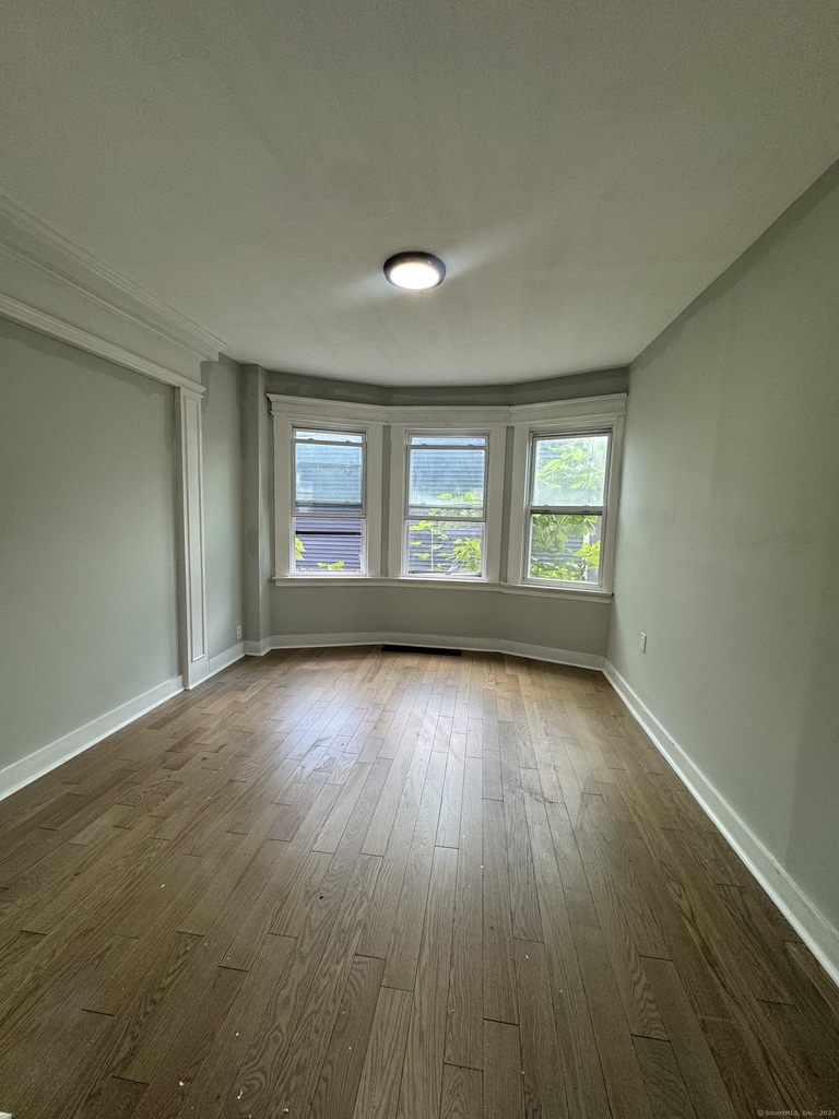 648 Ferry Street - Photo 8