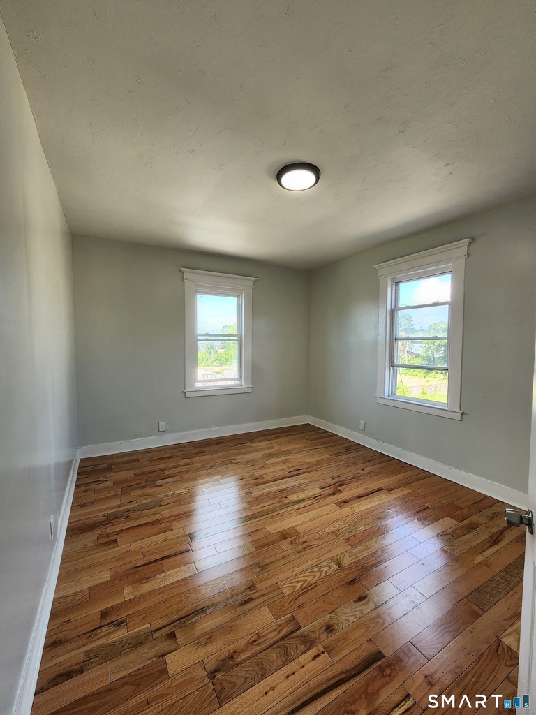 648 Ferry Street - Photo 8