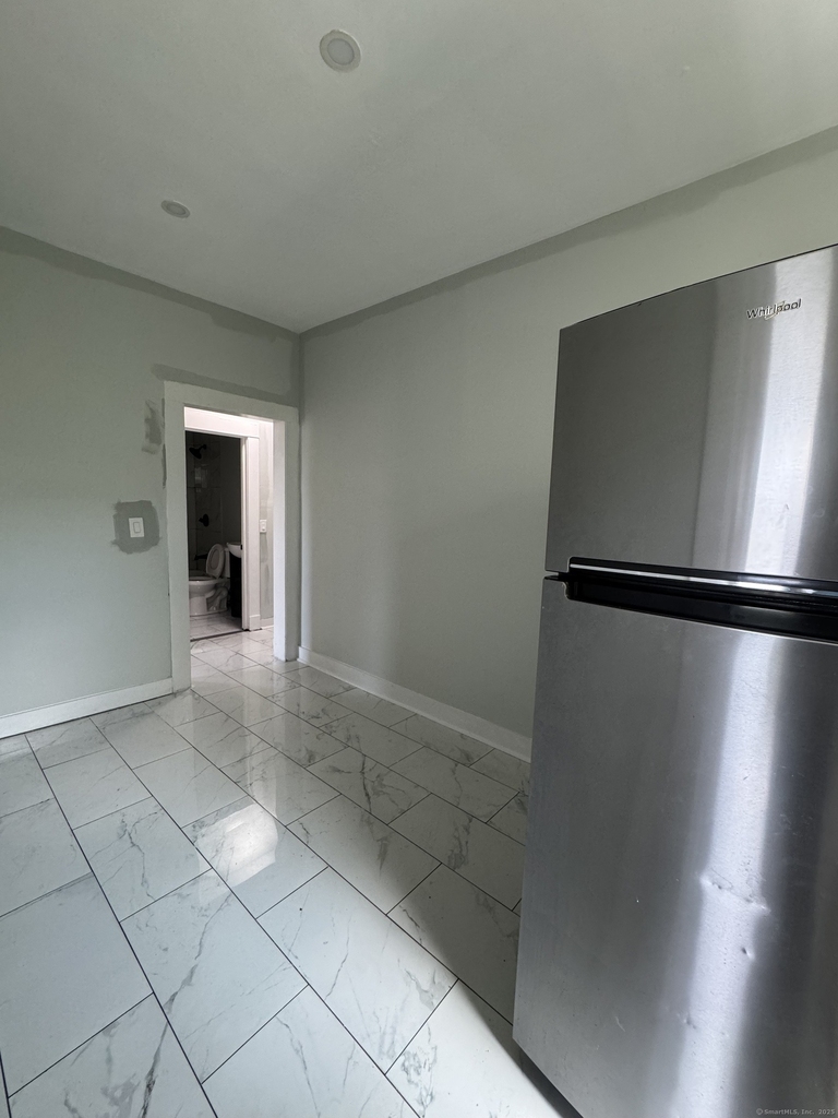 648 Ferry Street - Photo 2