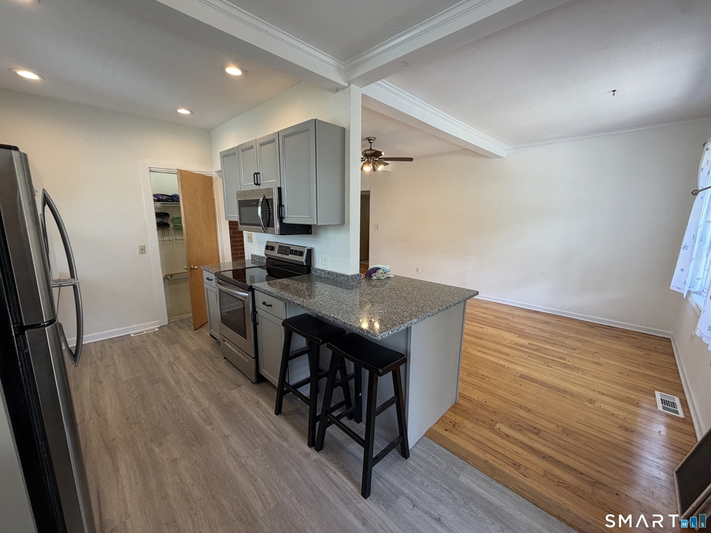 322 Clark Avenue - Photo 18