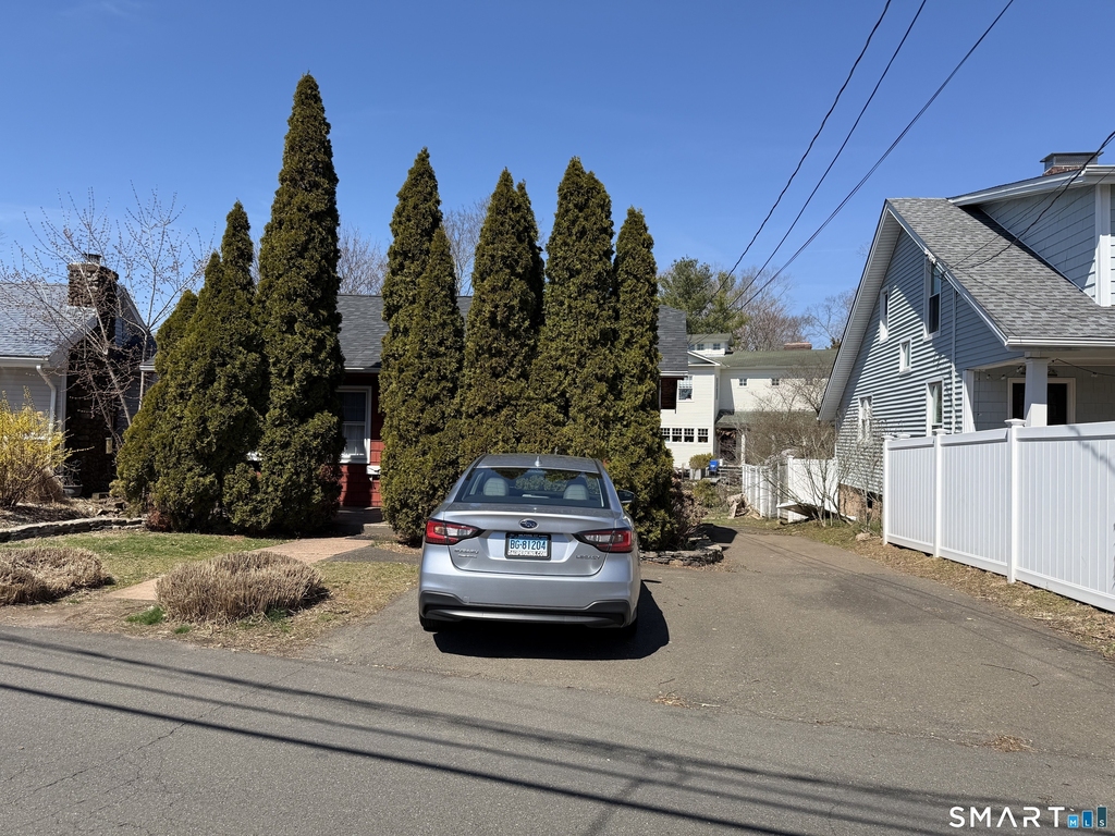 322 Clark Avenue - Photo 2