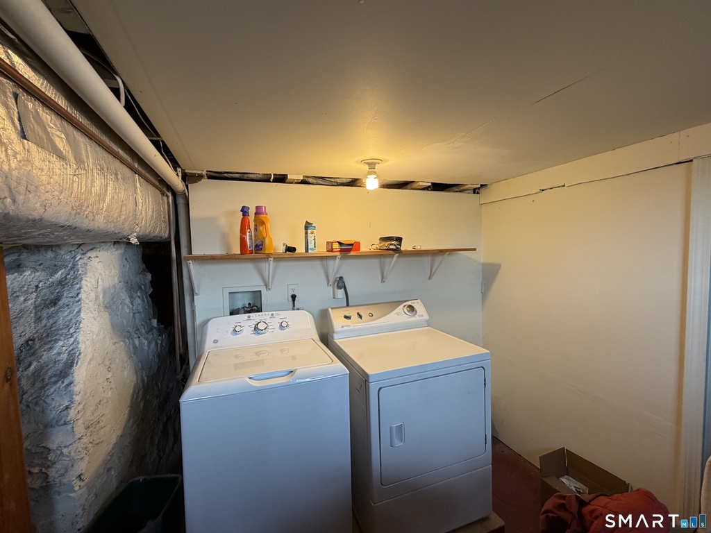 322 Clark Avenue - Photo 5