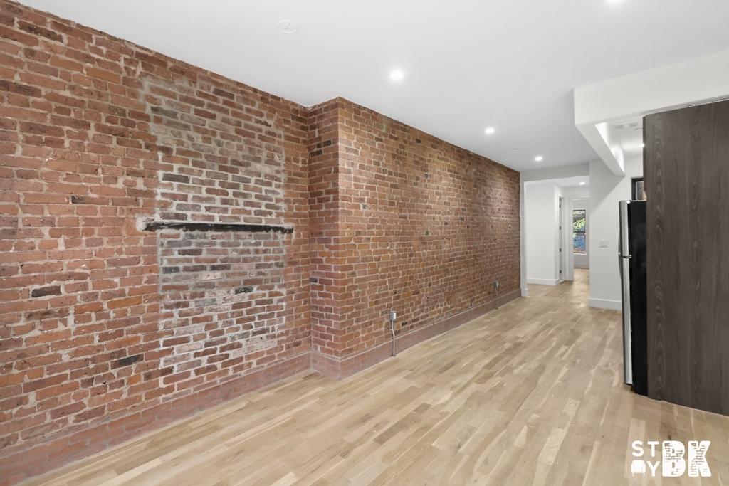 119 Grove Street - Photo 2