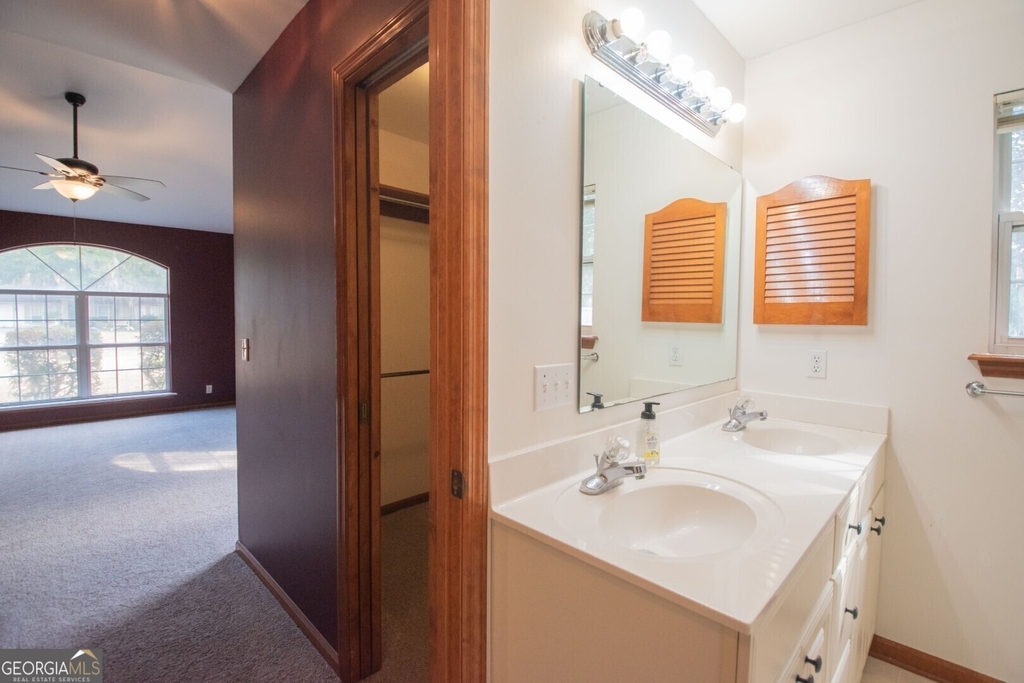 81 Retreat Place - Photo 54