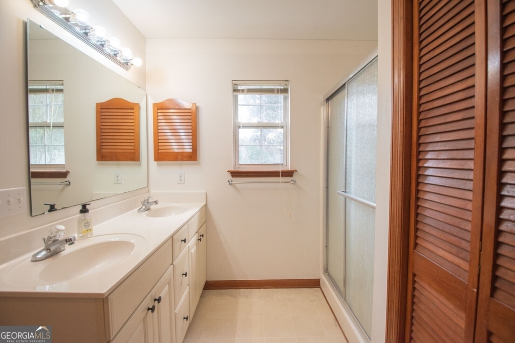 81 Retreat Place - Photo 47