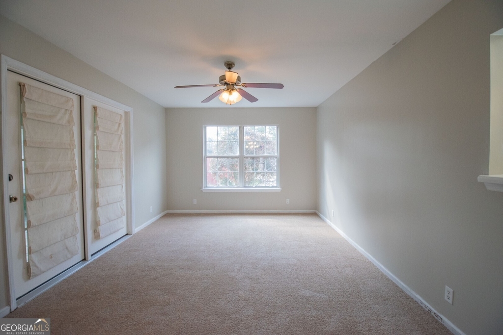 81 Retreat Place - Photo 43