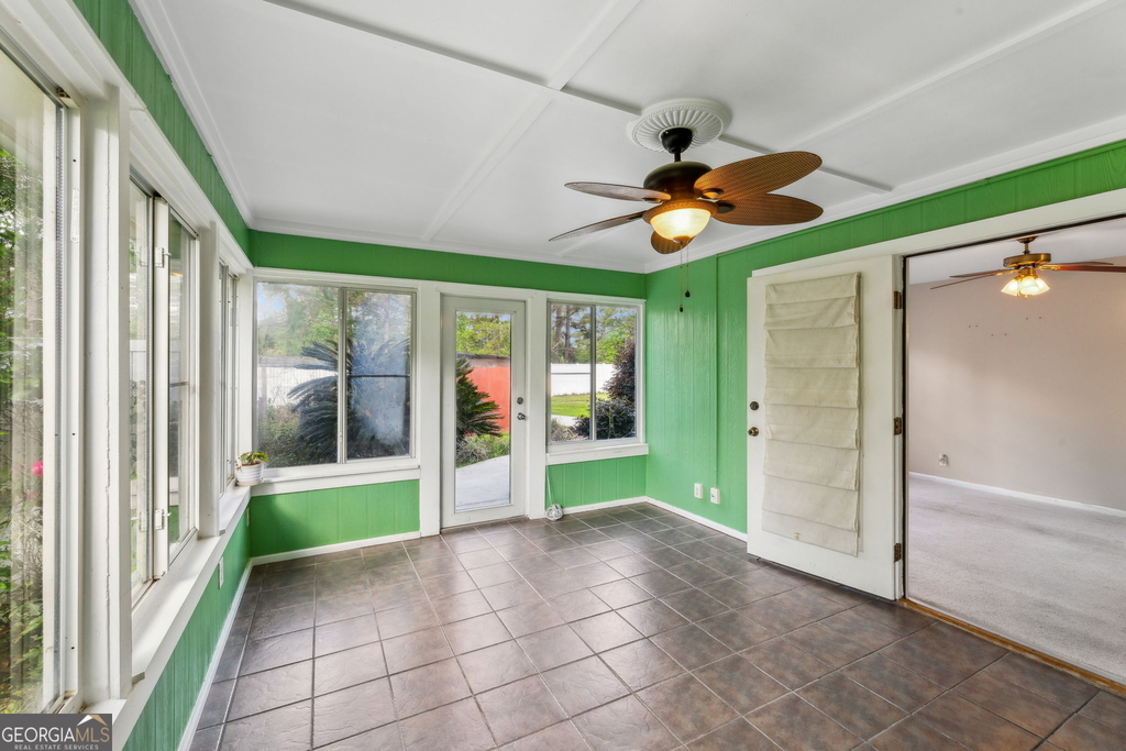 81 Retreat Place - Photo 11