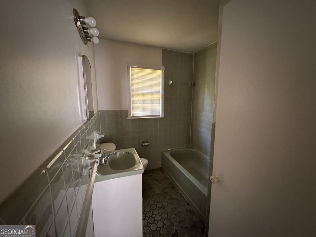 5771 Satterfield Drive - Photo 5