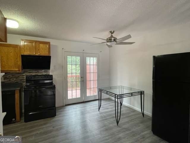 3882 Parklane Drive - Photo 3