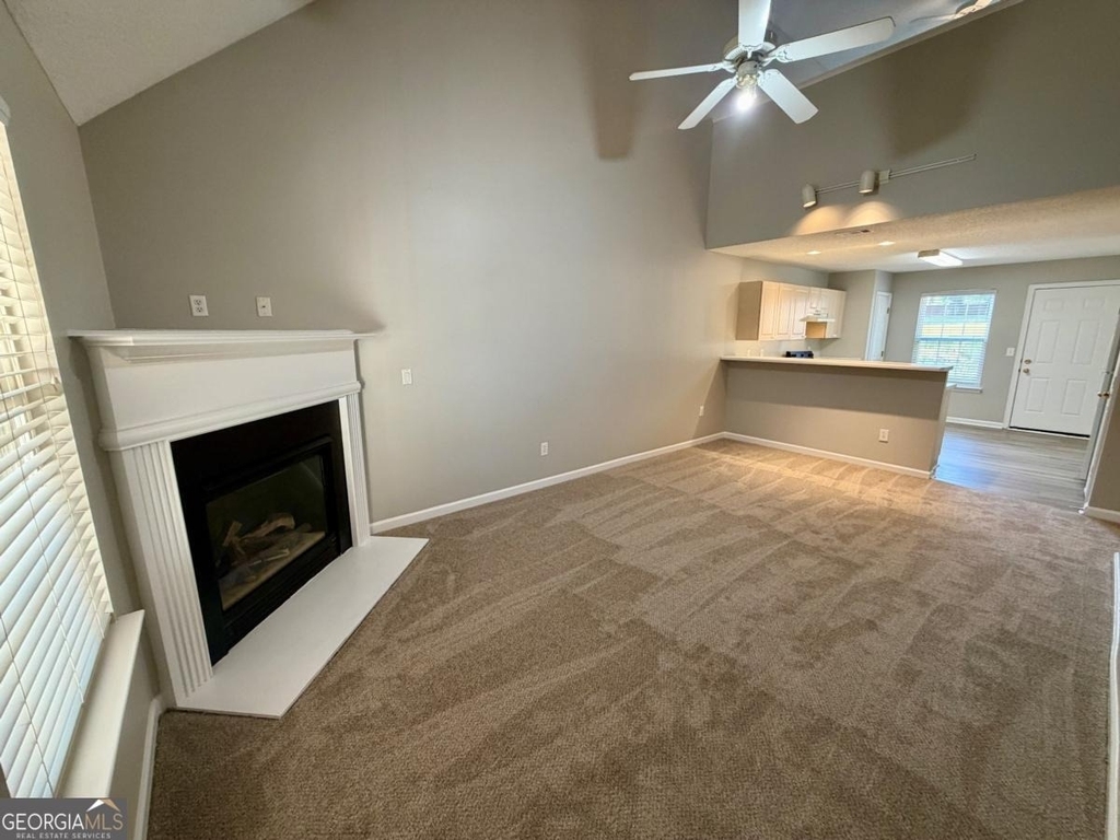 15 Lakeside Circle - Photo 3