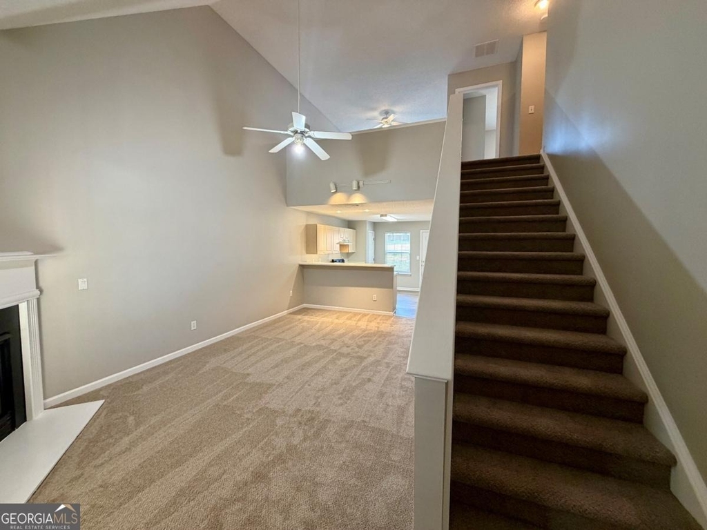 15 Lakeside Circle - Photo 2