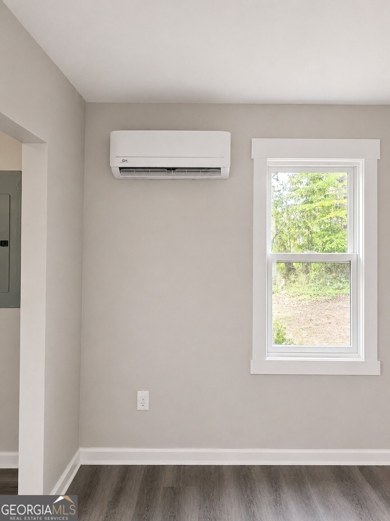 1522 Central Avenue - Photo 2