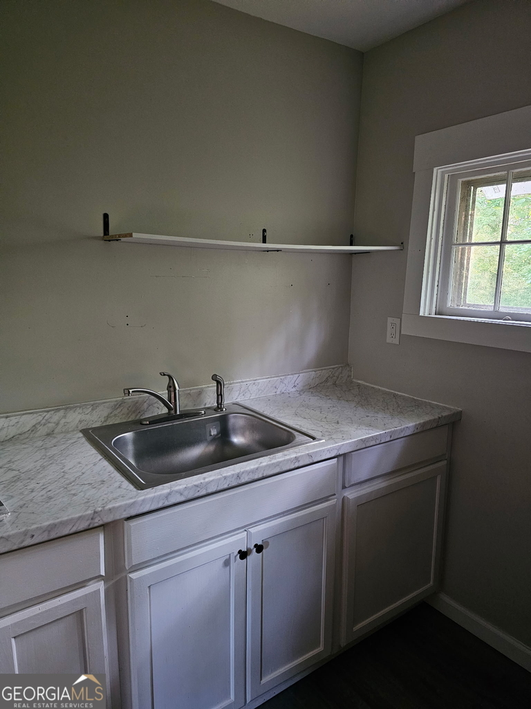 1522 Central Avenue - Photo 6