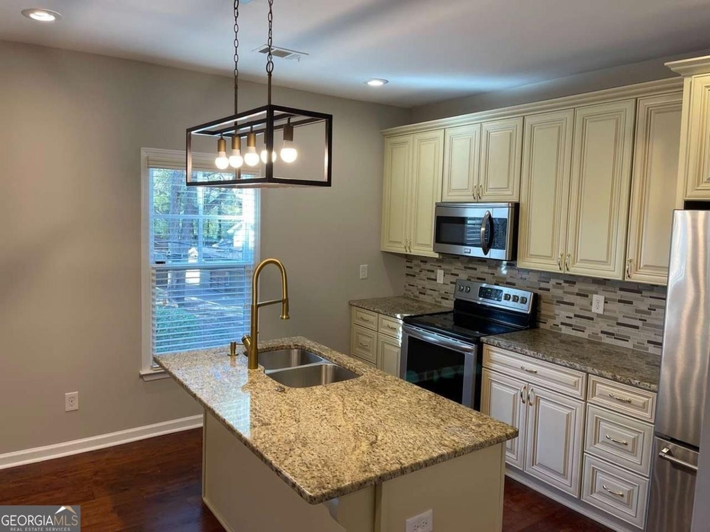 3544 College Street - Photo 3