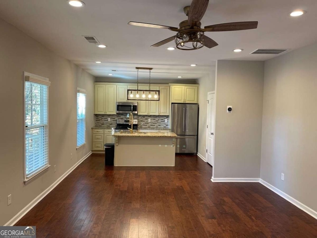 3544 College Street - Photo 2