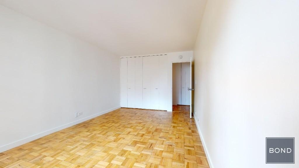 333 east 49th street  - Photo 2