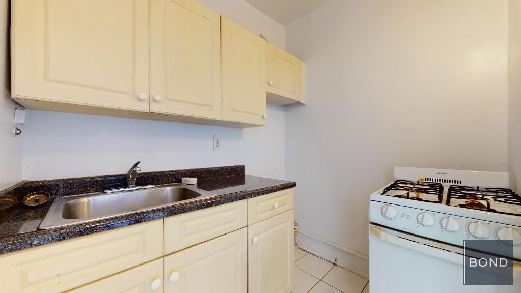 159 East 55th Street  - Photo 3