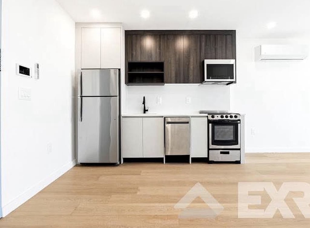 3216 Glenwood Road - Photo 1