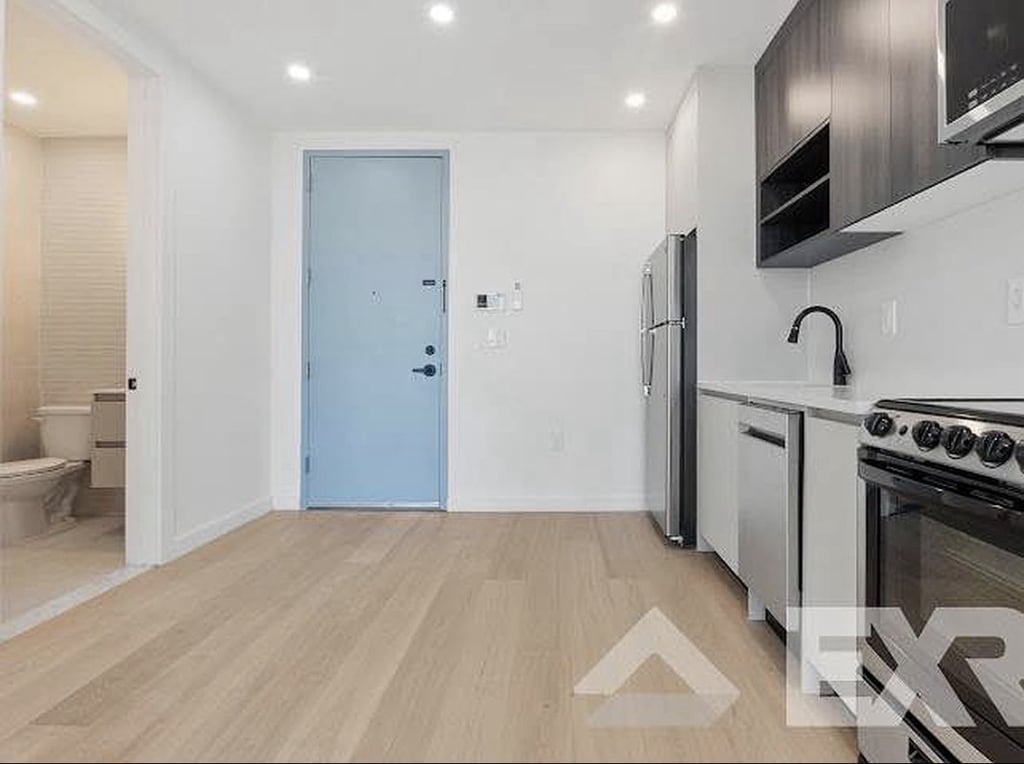 3216 Glenwood Road - Photo 2