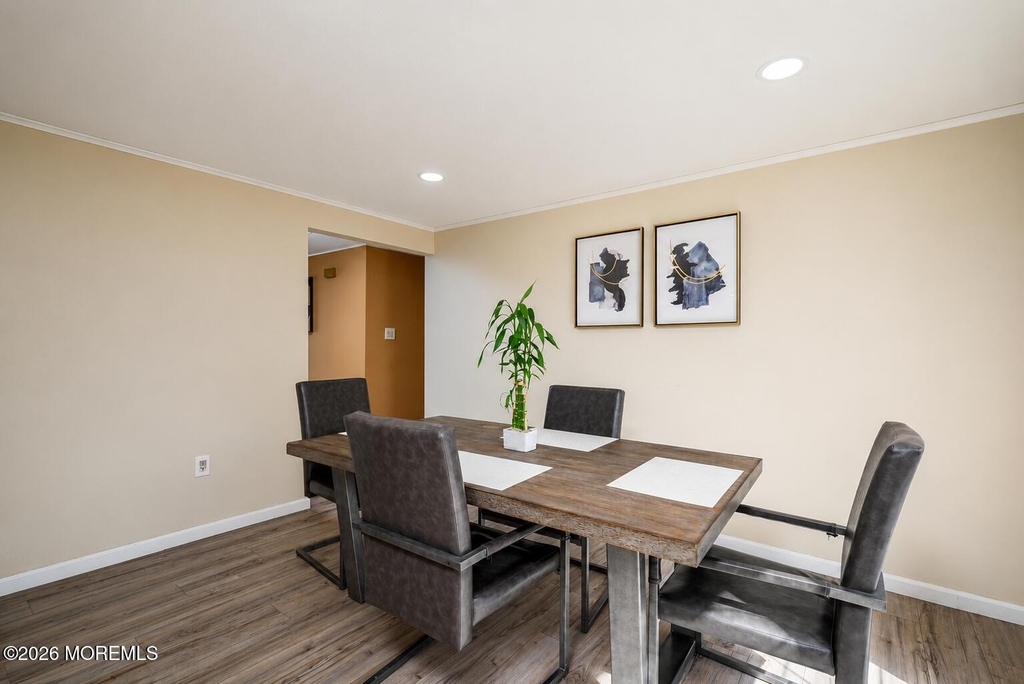 570 Eltone Road - Photo 35