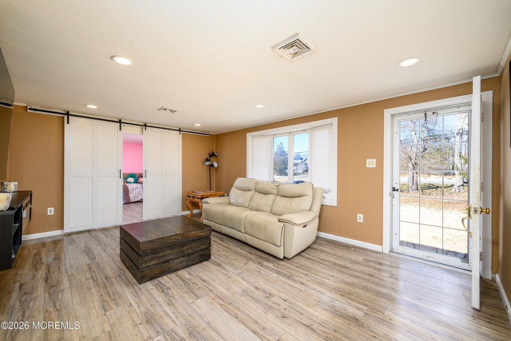 570 Eltone Road - Photo 6