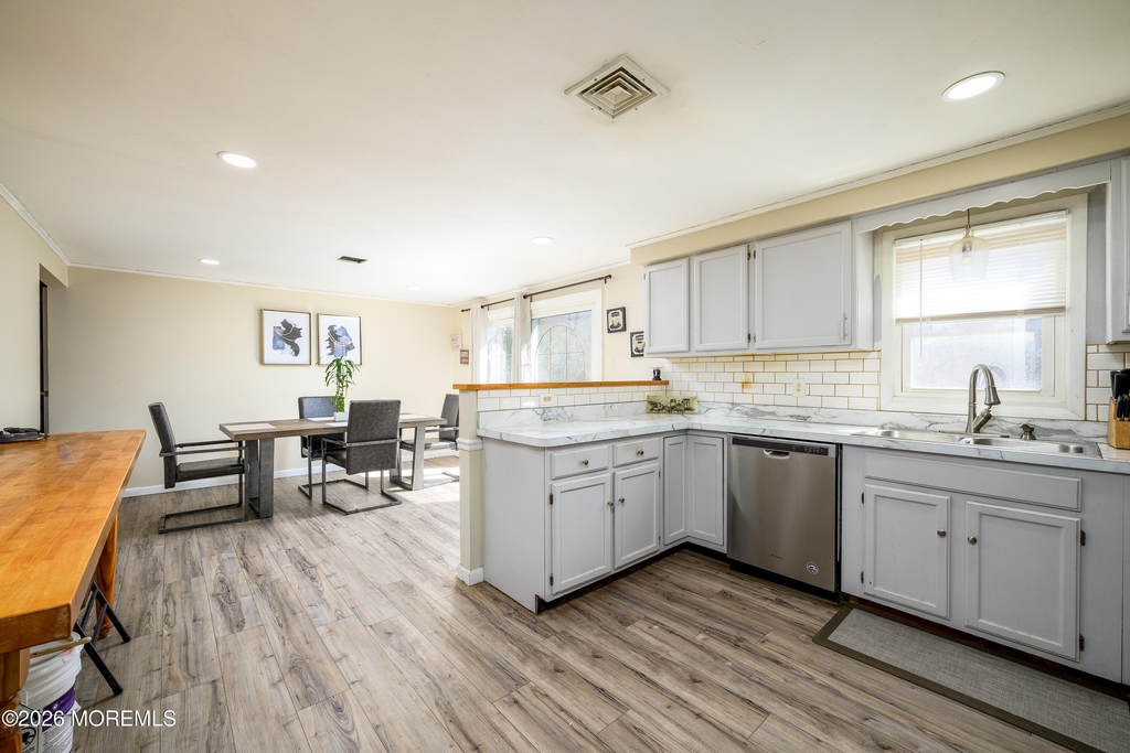 570 Eltone Road - Photo 2