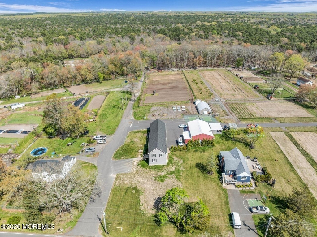 553 Colts Neck Road - Photo 3