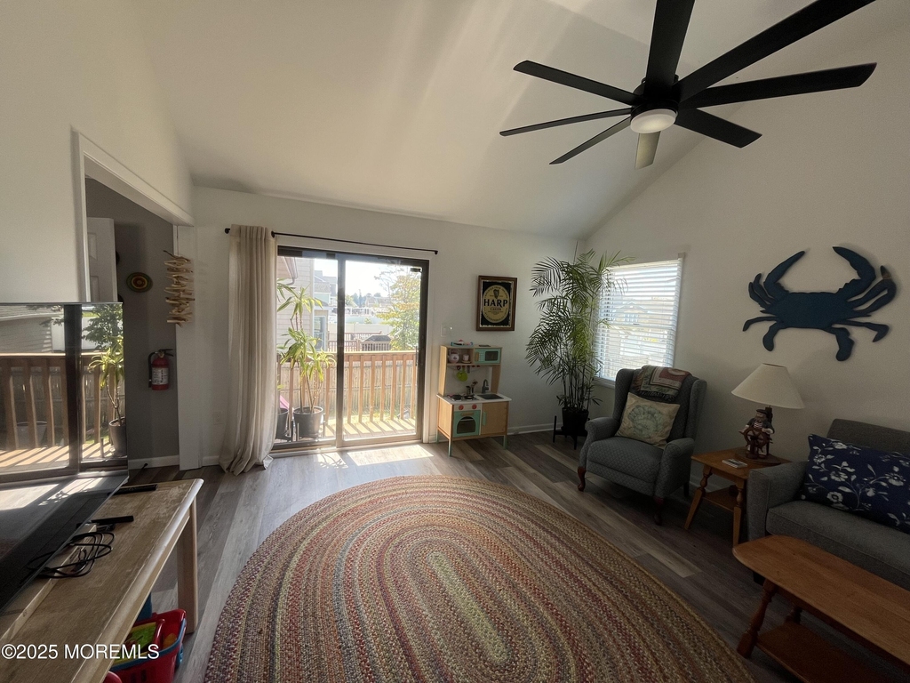 103 Chicago Avenue - Photo 6