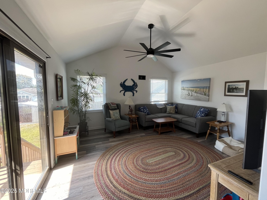 103 Chicago Avenue - Photo 5
