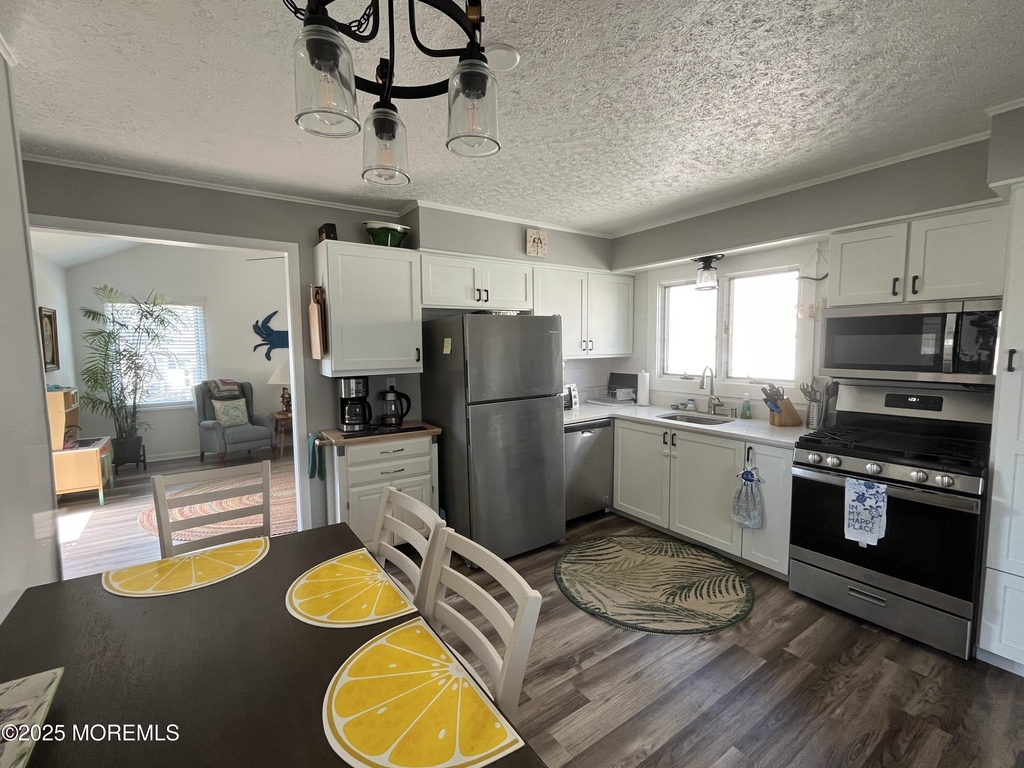 103 Chicago Avenue - Photo 3