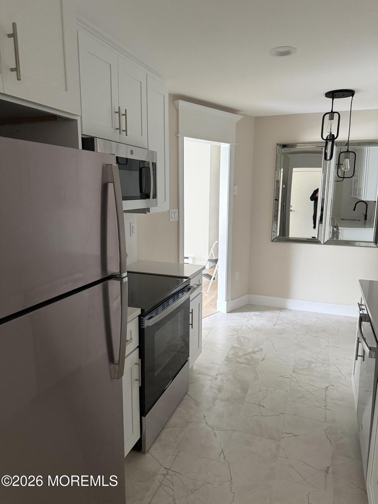 218 Medford Court - Photo 12