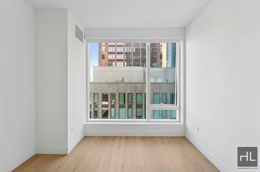 West 43rd Street - Photo 2