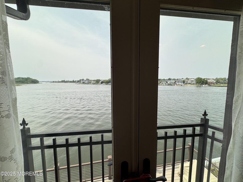 36 Beach Street - Photo 16