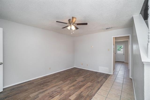 3301 Aurora Street - Photo 3
