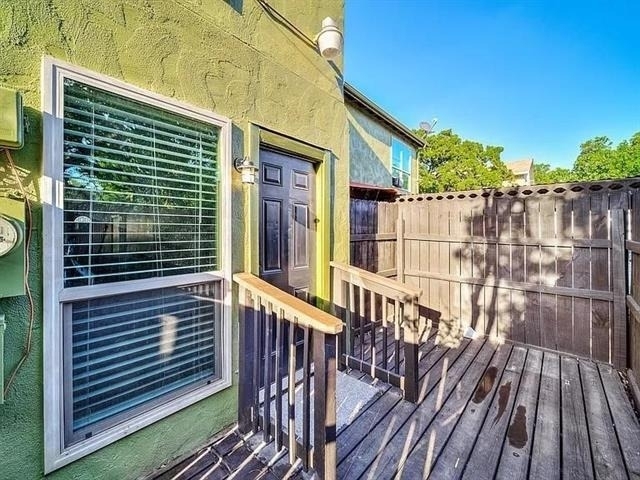 1901 Kingswood Court - Photo 7